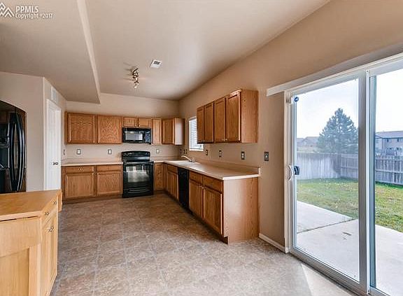 3rd image of 10748 Deer Meadow Cir