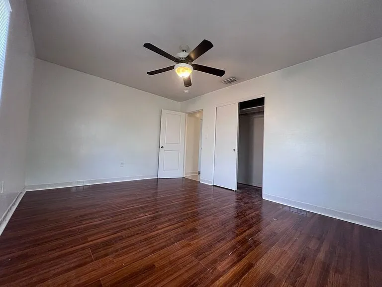 2525 Maple Ave — Photo 6