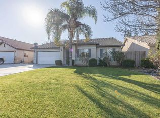 6617 High Peaks Dr, Bakersfield, CA 93313