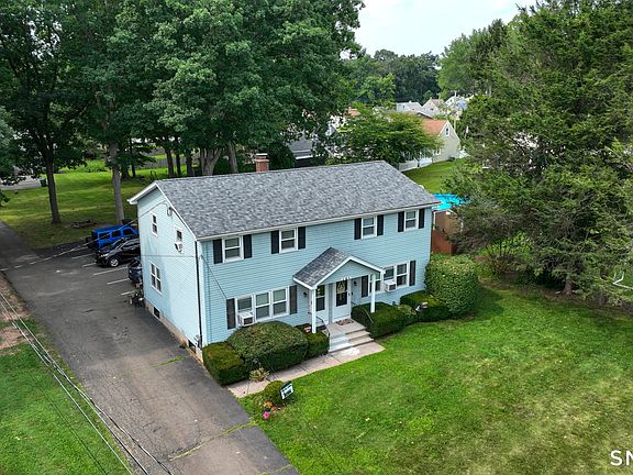 2nd image of 40 Kondracki Lane