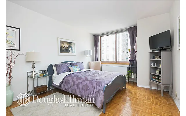 Sold by Douglas Elliman | media 7