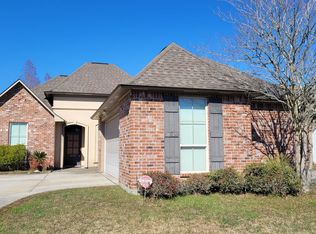 10587 Hill Pointe Ave, Baton Rouge, LA 70810