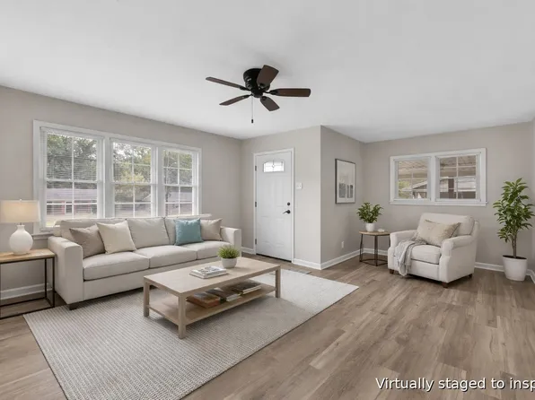 207 Donna Dr, Hopkinsville, KY 42240