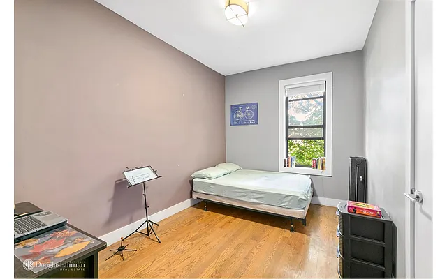 Sold by Douglas Elliman | media 10