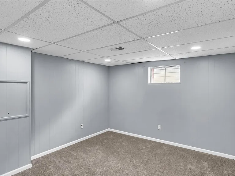 1338 Greenmar Dr — Photo 25
