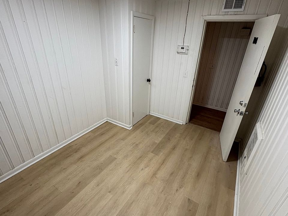 2nd image of 2126 15th Ave N #104