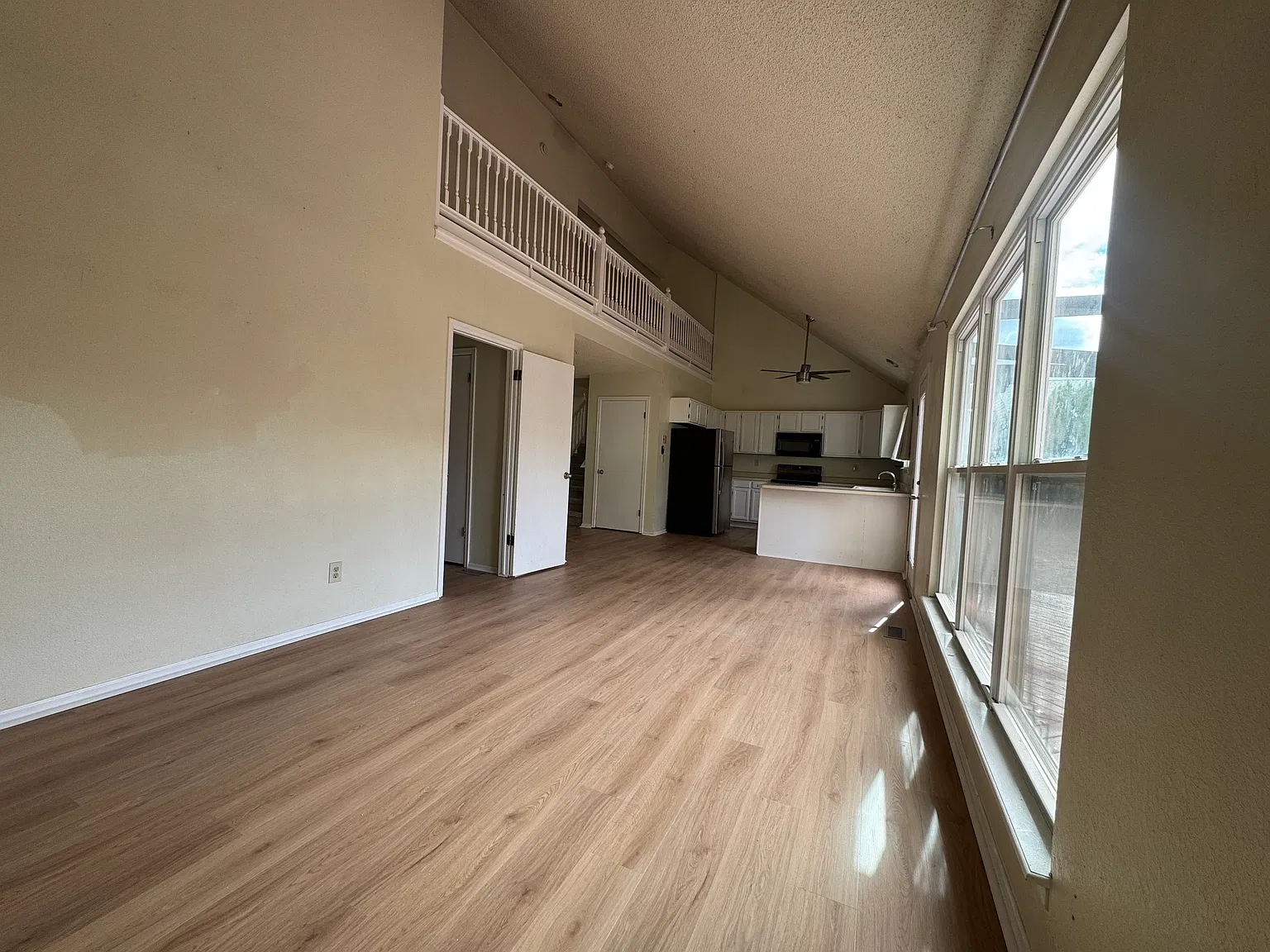 12667 Green Circle — Photo 4