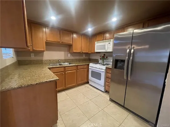 1321 Massachusetts Ave APT 101, Riverside, CA 92507