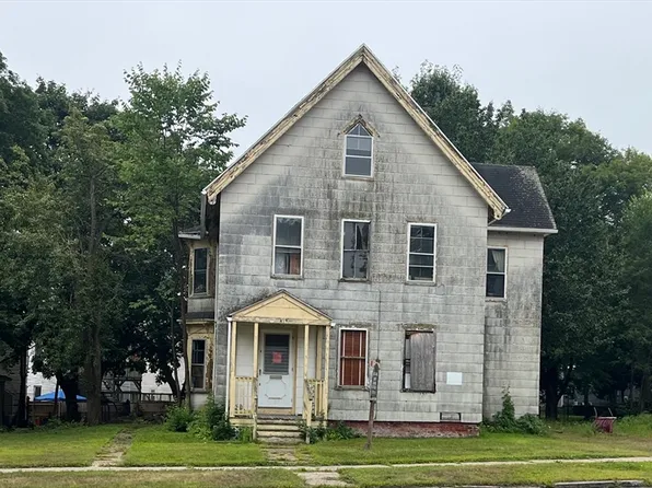 414 South St, Holyoke, MA 01040