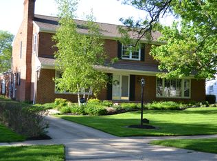 23979 Shelburne Rd, Shaker Heights, OH 44122