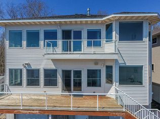 1300 Central Point Rd, Lake City, MN 55041