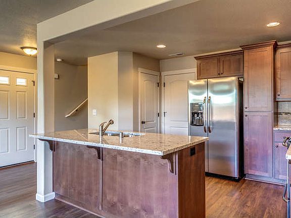 Stainless Appliances Included