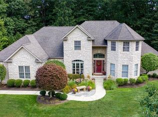 2287 Pierce Bluffs Dr, Hermitage, PA 16148