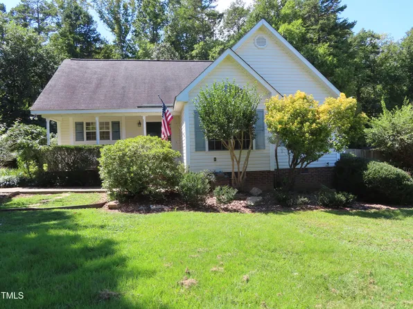 5075 Range Rd, Oxford, NC 27565