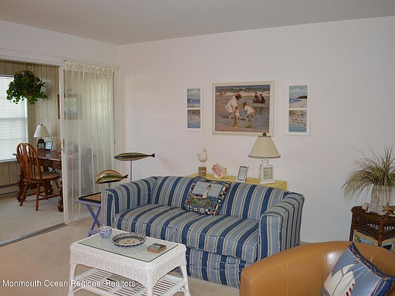 4th image of 45D Cambridge Cir