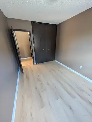3920 Robinson St #39202 — Photo 11
