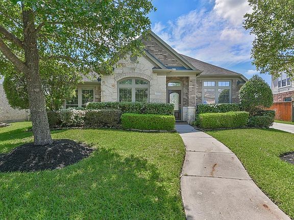2nd image of 14815 Meridian Park Ln