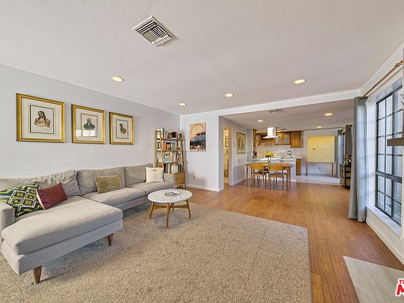 5th image of 743 Pier Ave APT 4