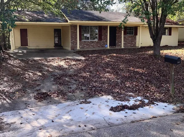 983 Branch St, Jackson, MS 39212