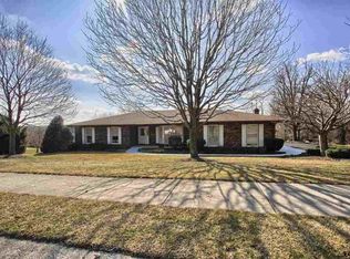 3735 Starview Dr, York, PA 17402