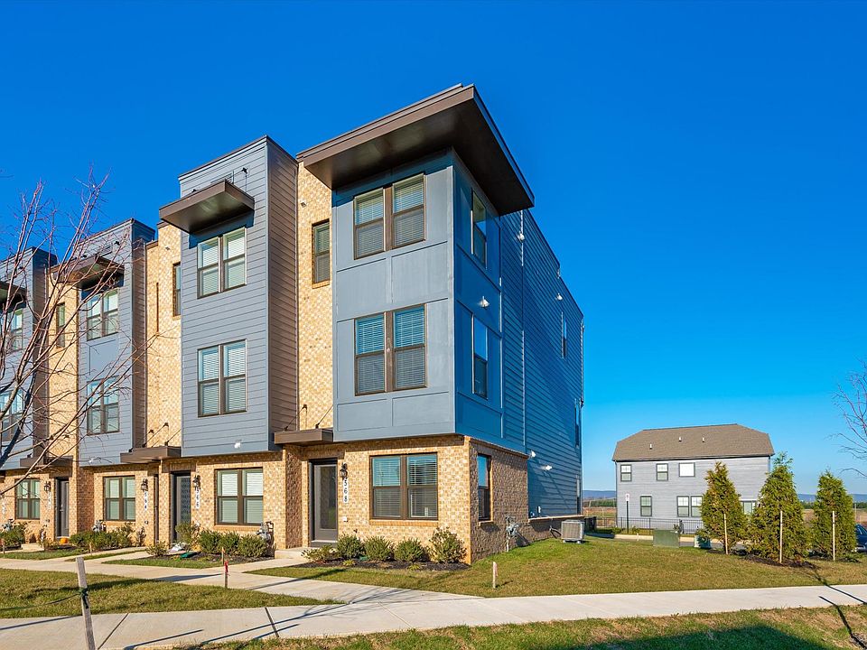 1st image of 568 Banquet Ln