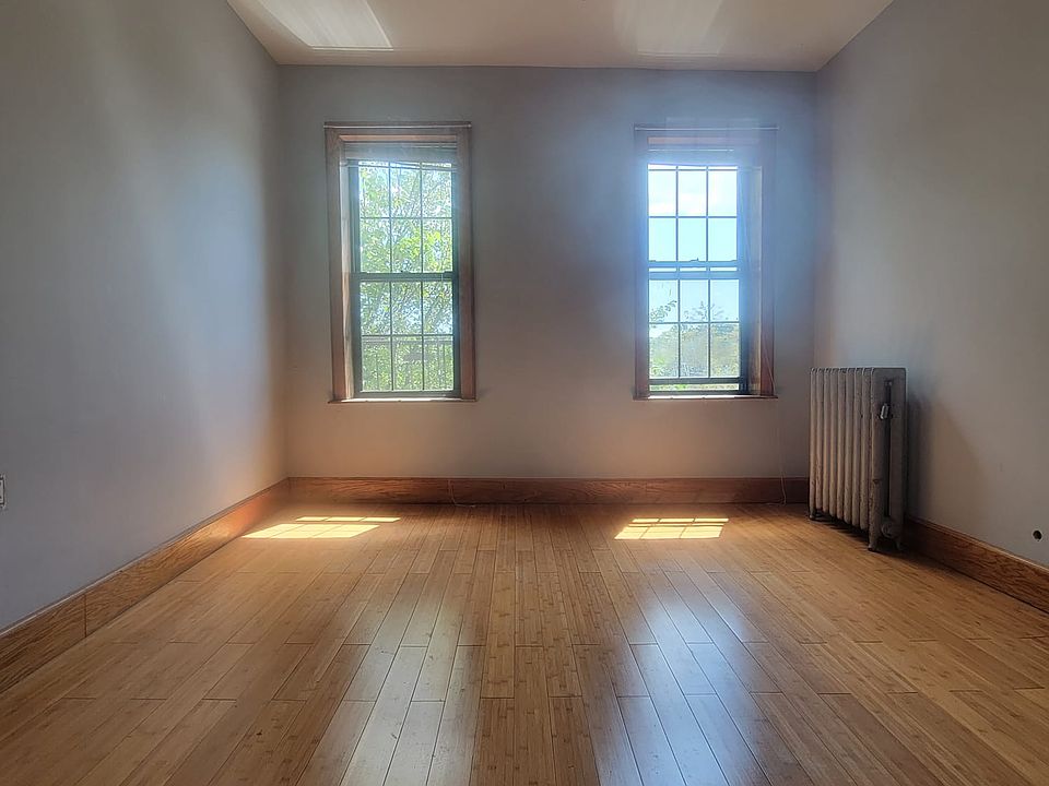 1st image of 506 Eastern Pkwy #F4