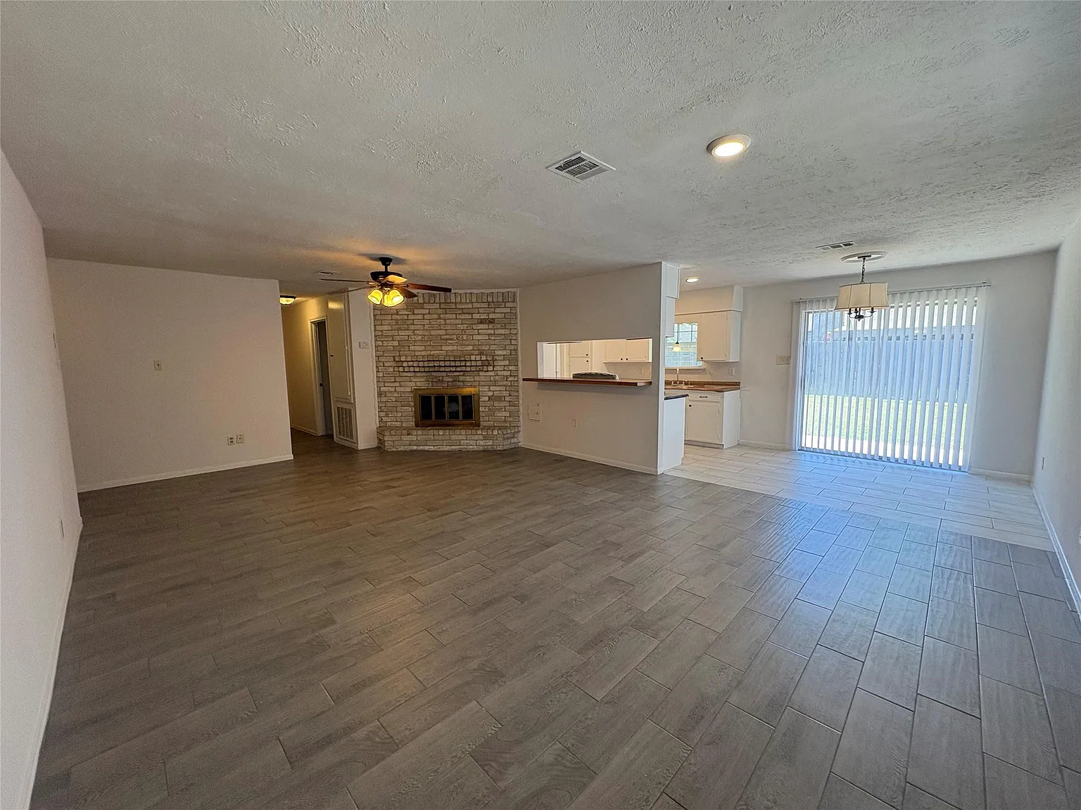 4 bed, 2.0 bath, 1525 sqft, $1,775 — Photo 4