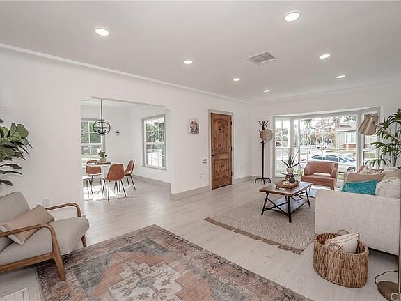 4th image of 3600 Gardenia Ave