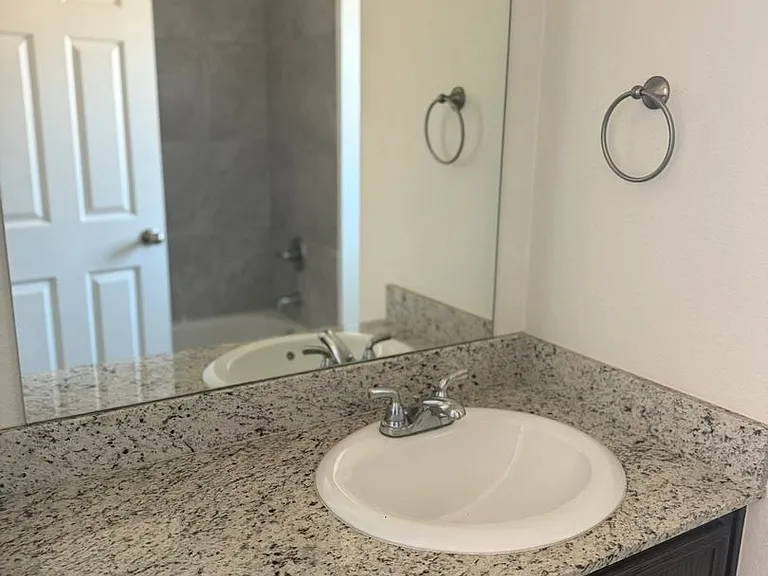 1801 Emma Naylor Ct — Photo 6