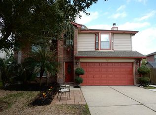 2877 Pebble Canyon Ln, Dickinson, TX 77539