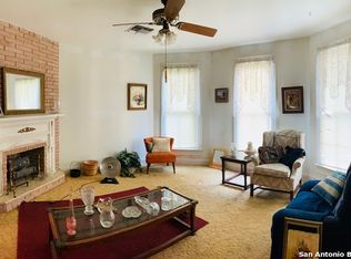 203 N 6th St, Kenedy, TX 78119