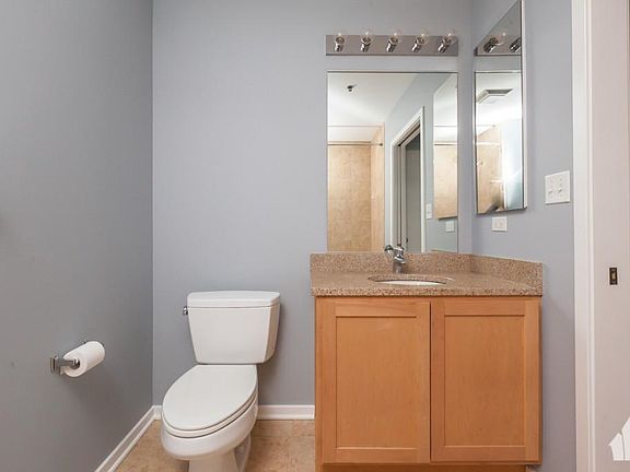 5th image of 1 E 8th St #1825