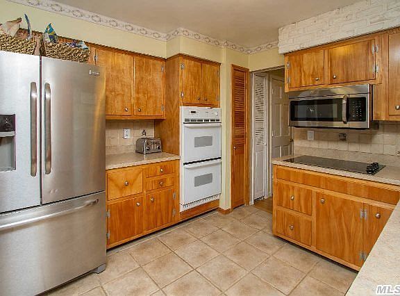 2nd image of 18 Midwood Ave