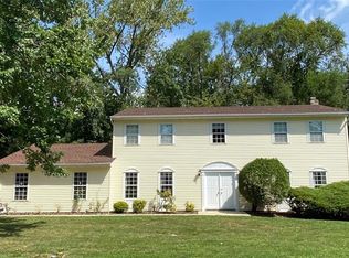 73 April Ln, Nanuet, NY 10954