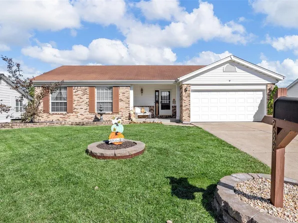 232 Brougham Dr, O'Fallon, MO 63368