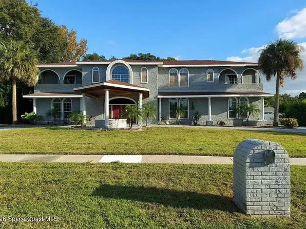 5627 Masters Blvd, Orlando, FL 32819