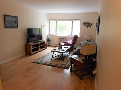 3620 N Pine Grove Ave, Chicago, IL, 60613