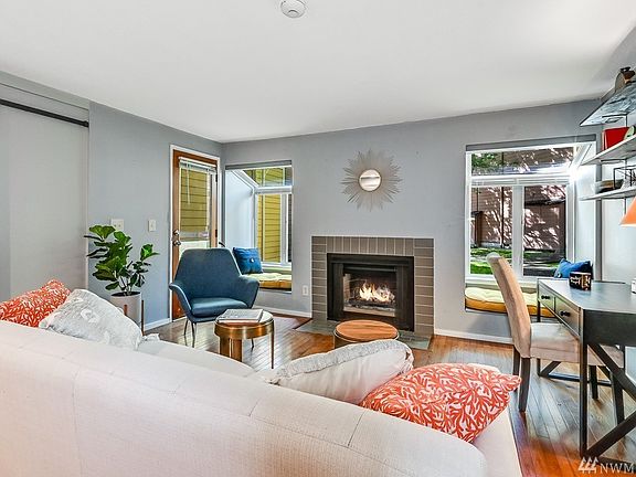 2nd image of 7366 W Lake Sammamish Pkwy NE #2-103