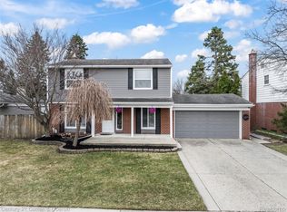 31659 Perth St, Livonia, MI 48154
