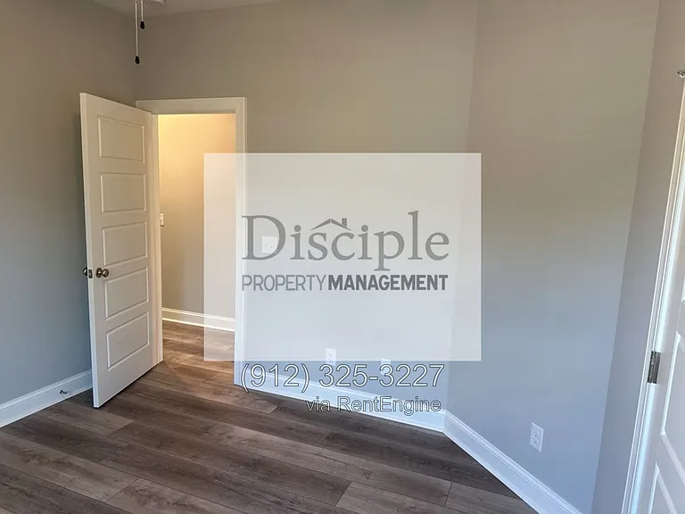 79 Ennis Rd — Photo 38