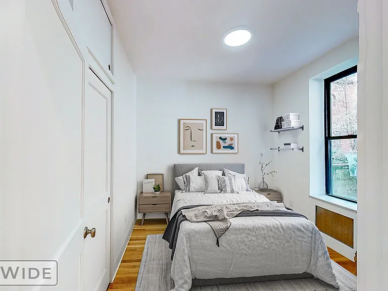 443 W 51st St #1R — Photo 5