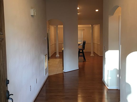 2nd image of 563 Greenway Landing Pl