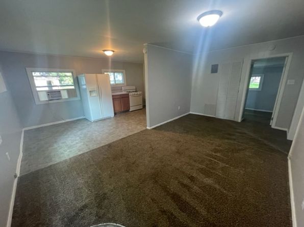 507 E Market St, Hillsboro, IN 47949