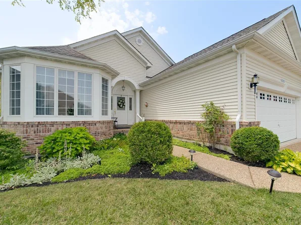 2050 Hawks Landing Dr, Lake Saint Louis, MO 63367