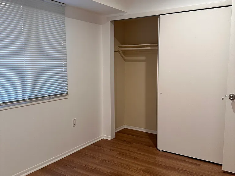 207 Aspen Dr — Photo 6