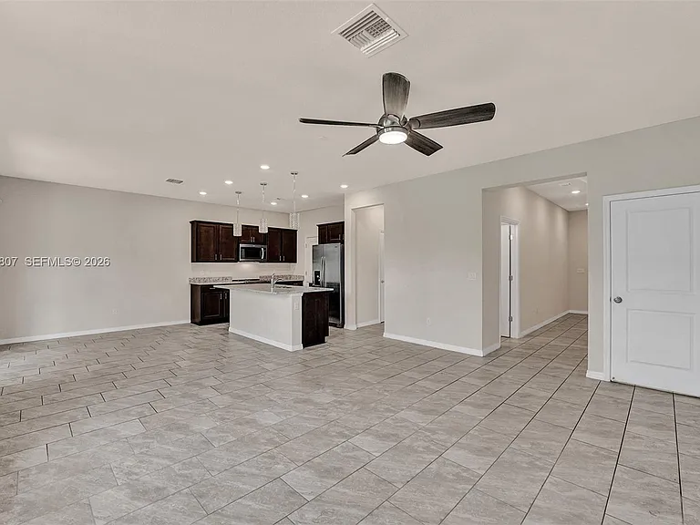 4764 Eucalyptus Dr — Photo 7