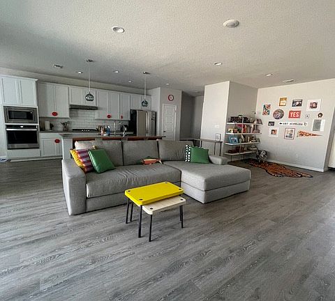 2nd image of 125 Peach Flat Ct