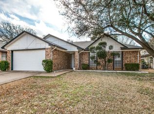3418 Cotillion Dr, Arlington, TX 76017