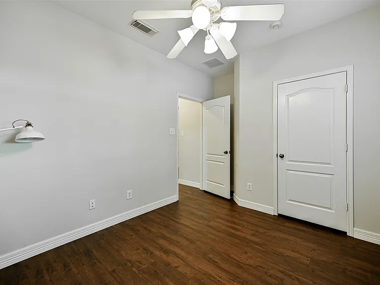 10947 Redstone Ct — Photo 5