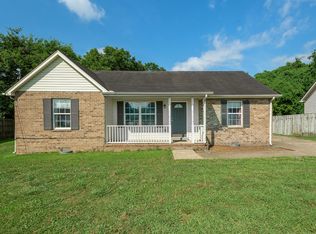 909 Deal Ct, Smyrna, TN 37167